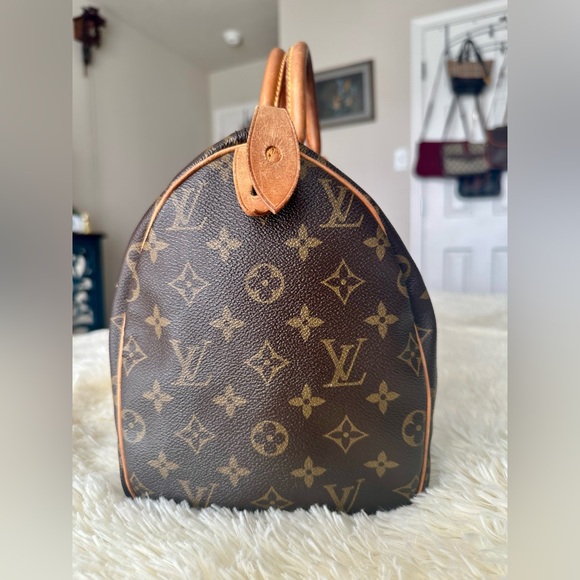 Louis Vuitton Monogram Speedy 30 - Picture 4 of 16